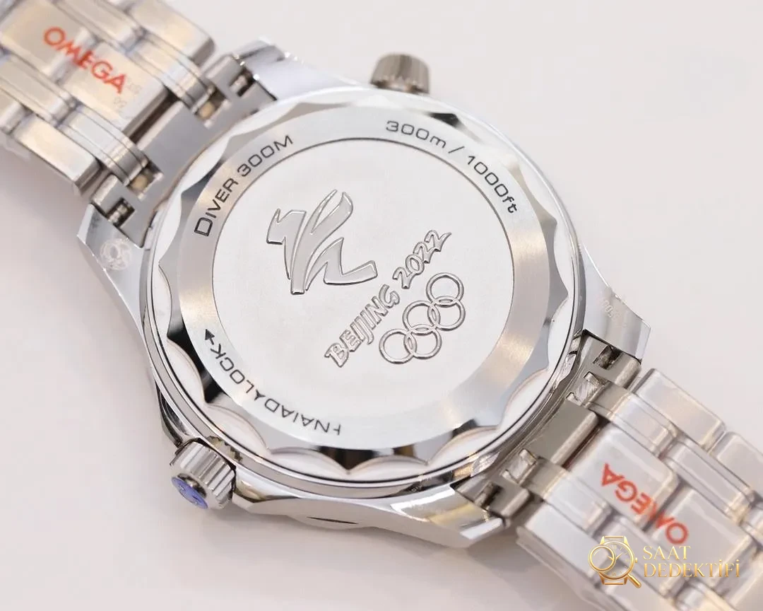 OR Factory Omega Seamaster 300 Beijing 2022 Kış Olimpiyatları Özel Serisi İncelemesi - Mekanizma Zemberek ve Balans Detayı