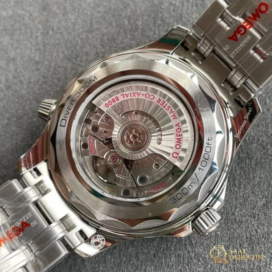 OR Factory Omega Seamaster 300 ile VS Factory karşılaştırması: Hangisi daha iyi? - Makro Kadran ve İndeks İşçiliği