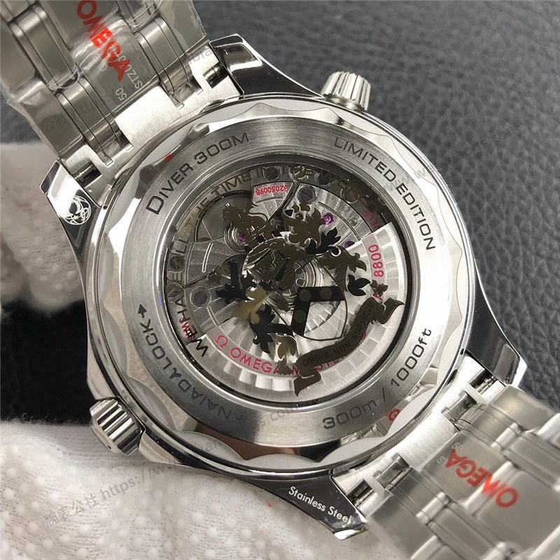OR Factory Omega Seamaster 300M Queen's Envoy Takvimsiz Model İnceleme — 6. fotoğraf