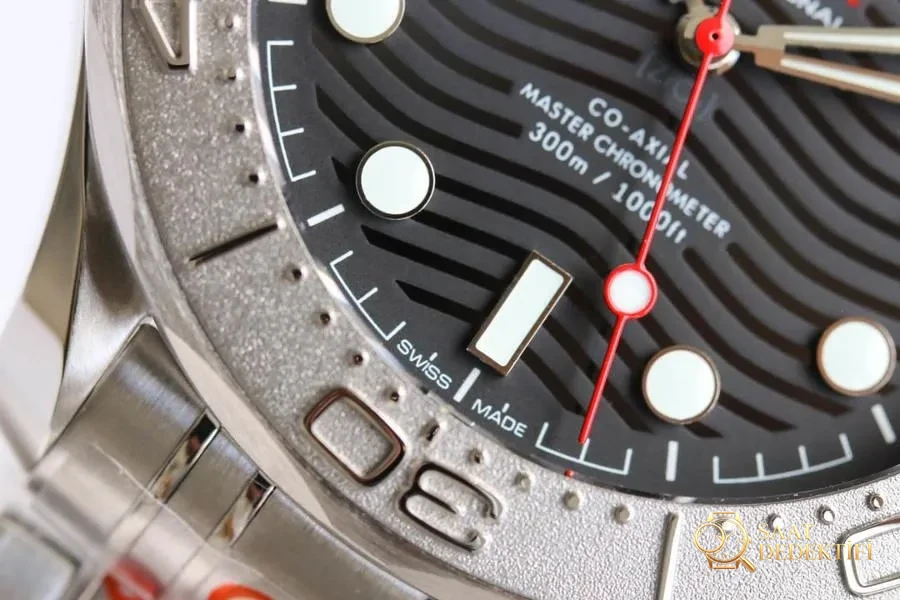 OR Factory Omega Seamaster 300M Yacht Nekton Özel Sürüm inceleme - Bilezik, Toka ve Klips Mekanizması