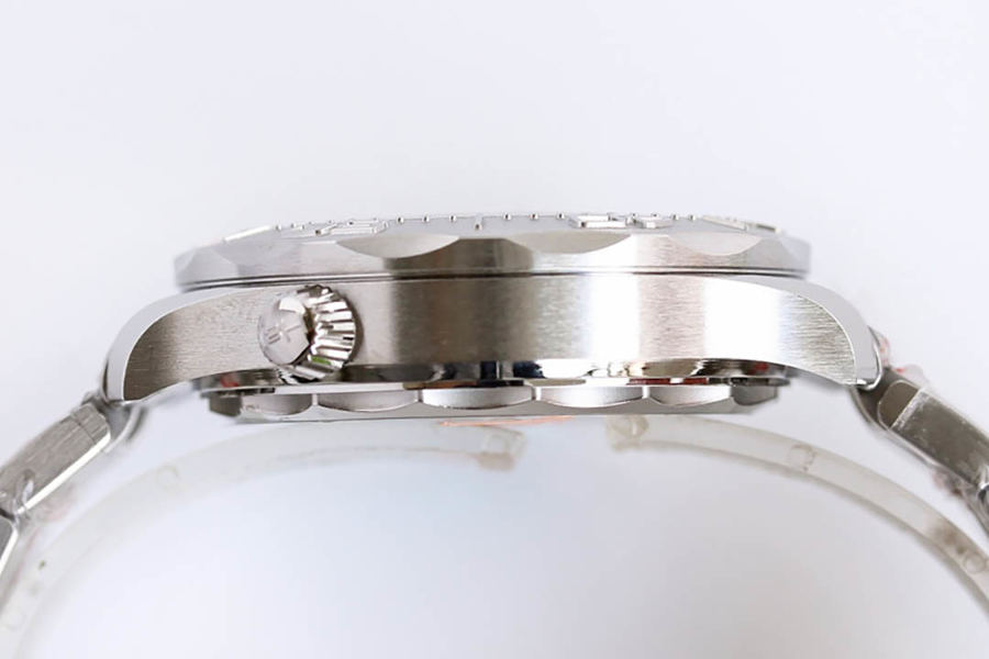 OR Factory Omega Seamaster 300M Yacht Nekton Özel Sürüm inceleme — 8. fotoğraf