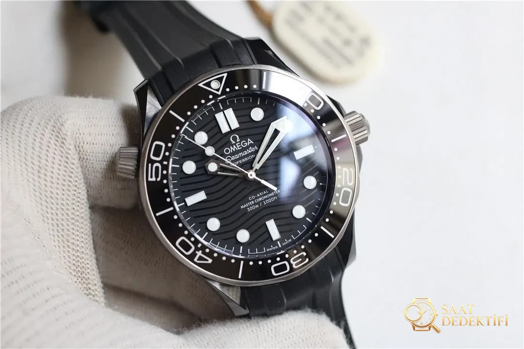 Omega Seamaster Diver 300M OR Factory İncelemesi - Ön Görünüm ve Kasa Tasarımı