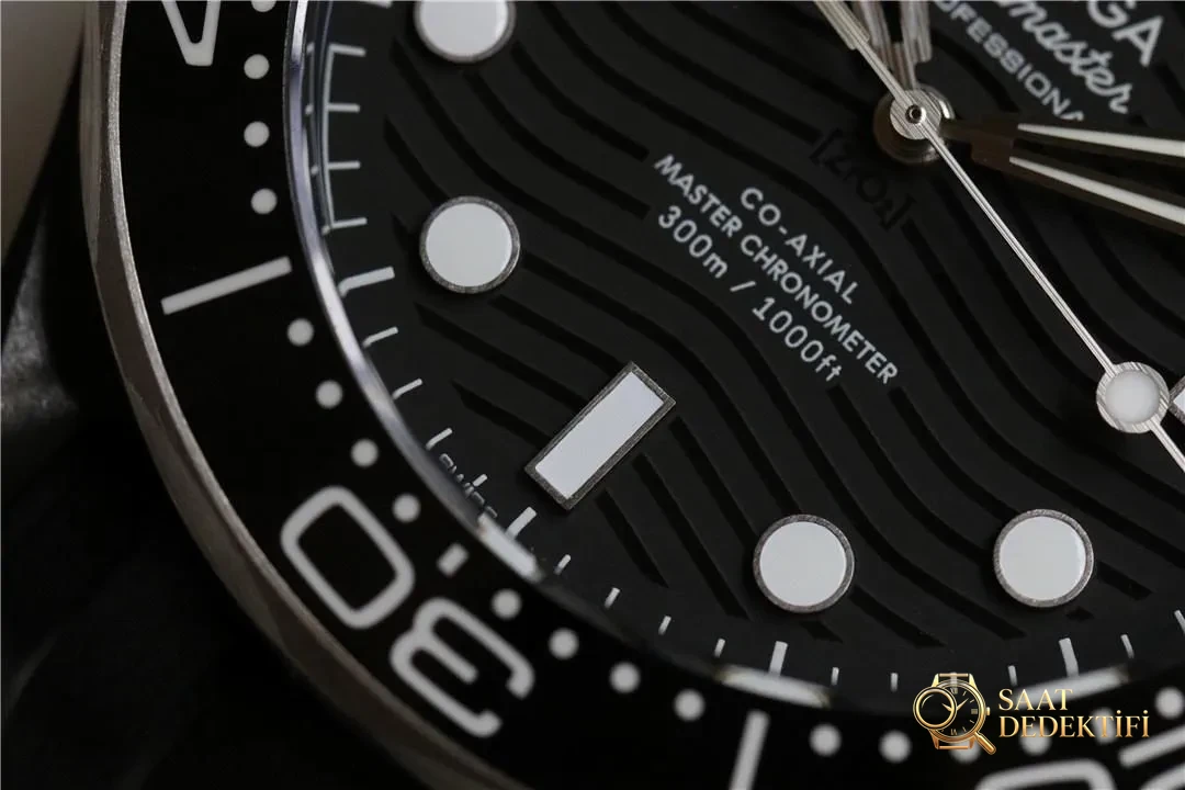 OR Factory Omega Seramik Titanyum Seamaster 300, gerçeğinden ayırt edilemez mi? - Genel Açı ve Estetik Duruş