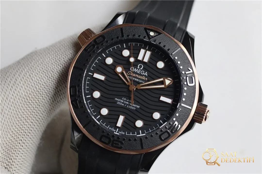 OR Factory Omega tam seramik Seamaster 300 rose gold, 8806 mekanizmalı: almaya değer mi? - Kasa Profili ve Kurma Kolu İncelemesi