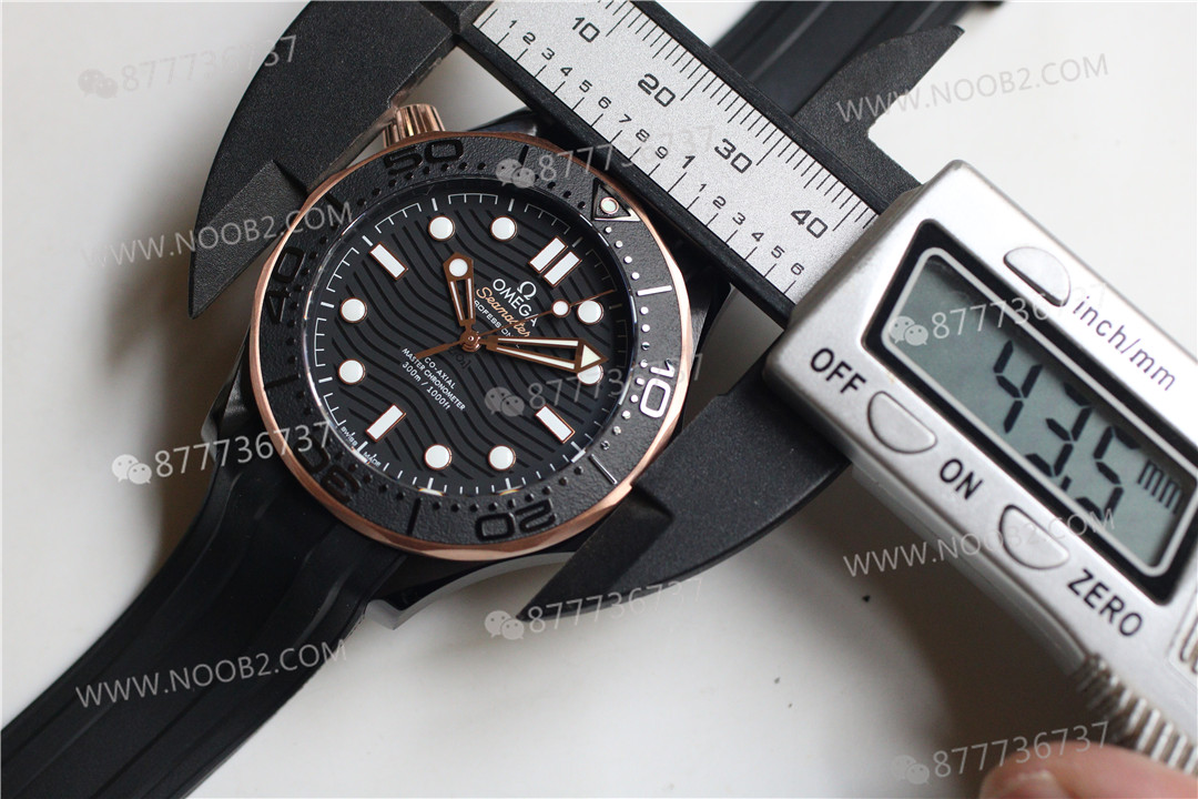 OR Factory Omega tam seramik Seamaster 300 rose gold, 8806 mekanizmalı: almaya değer mi? — 4. fotoğraf