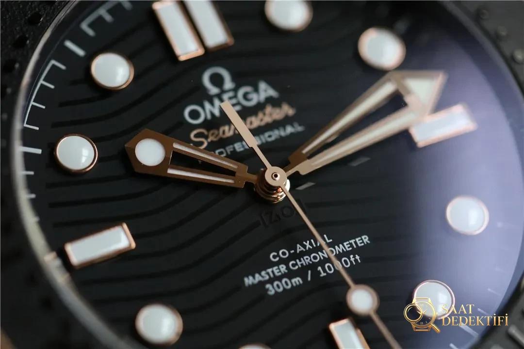 OR Factory Omega tam seramik Seamaster 300 rose gold, 8806 mekanizmalı: almaya değer mi? - Kasa Çeliği ve Polisaj Kalitesi