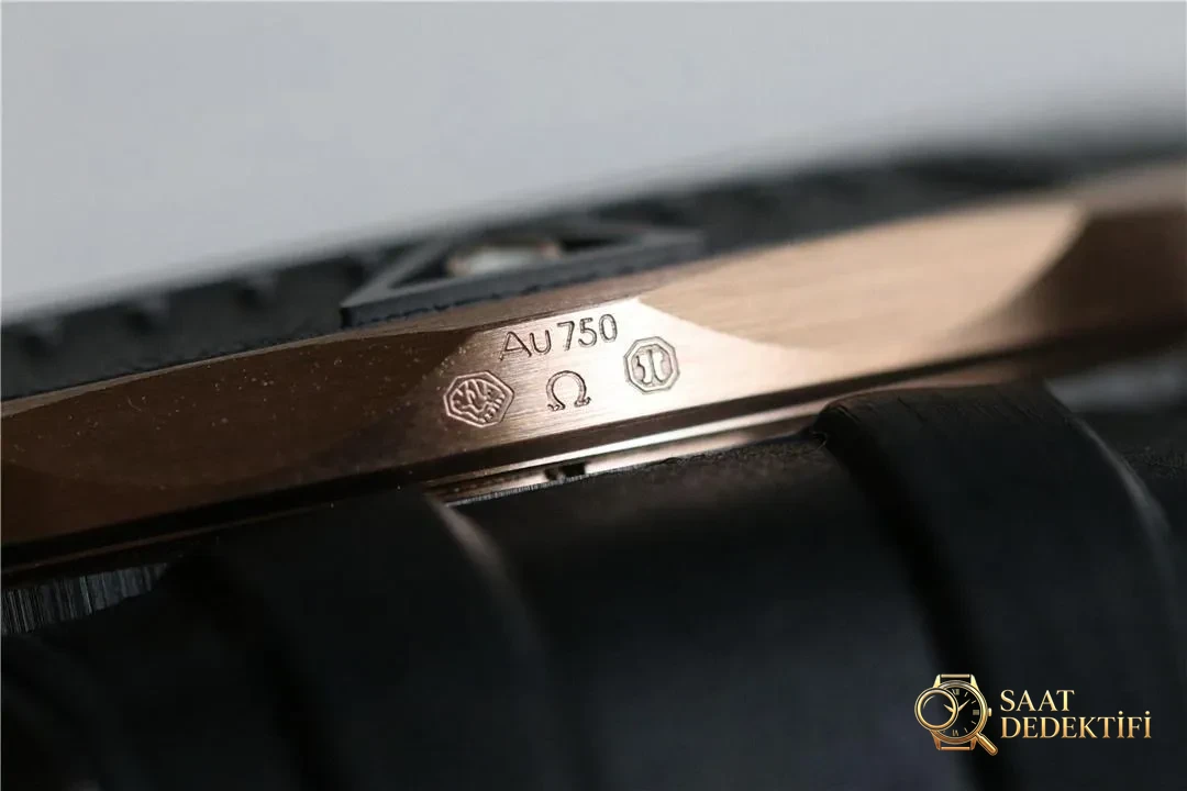 OR Factory Omega tam seramik Seamaster 300 rose gold, 8806 mekanizmalı: almaya değer mi? - Bilezik Bakla Ayrımı ve Pim Yapısı