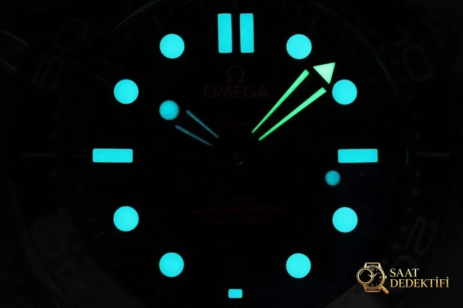 OR Factory Seamaster 300 (beyaz kadran) saati VS Factory ile kıyaslandığında nasıl - Bilekte Duruş ve Kasa Orantısı