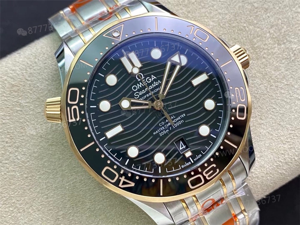 OR Factory Seamaster 300 çift renkli roze altın siyah kadran ile GF Factory arasındaki ilişki ne? — 4. fotoğraf