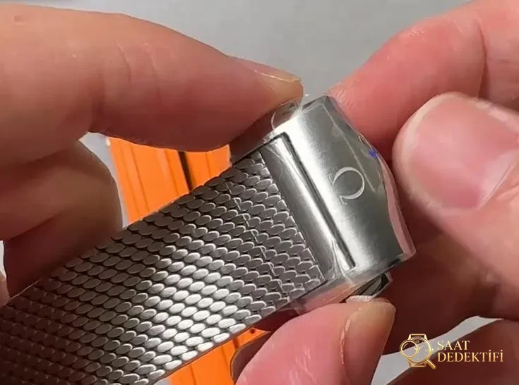 Toka Üzerindeki Omega Gravürü