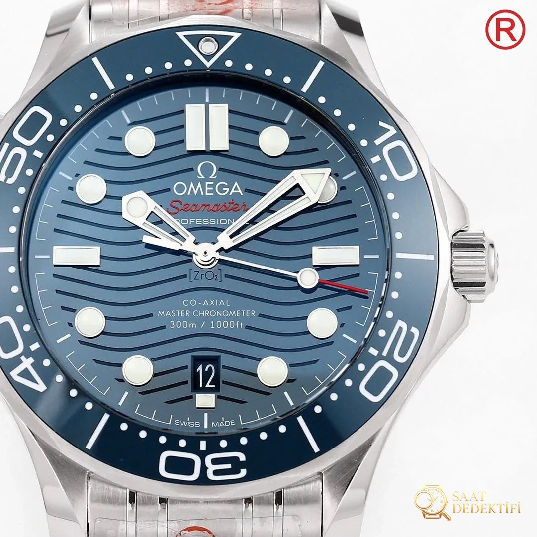 ¿O qué fábrica? ¿Cómo se evalúa el movimiento integrado OR Factory Omega Seamaster 300M 8800? - Caja de acero y calidad de pulido.
