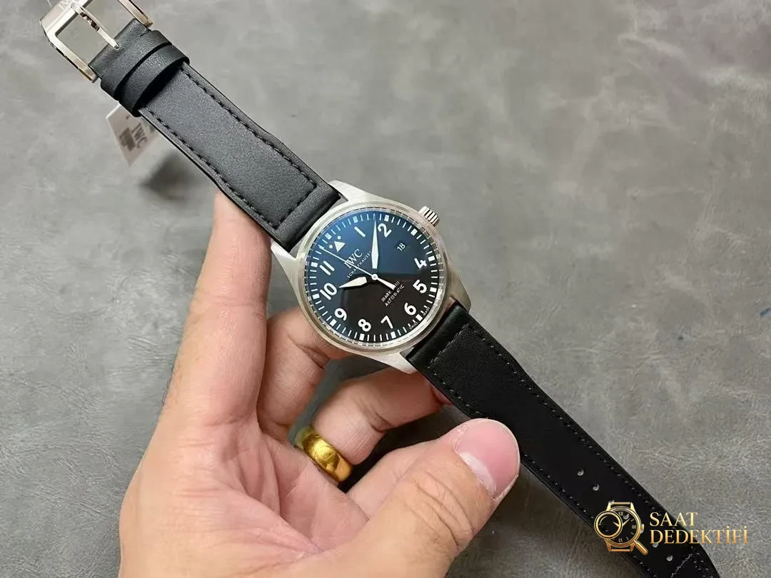 Siyah Deri Kayışlı Replika IWC Mark XVIII