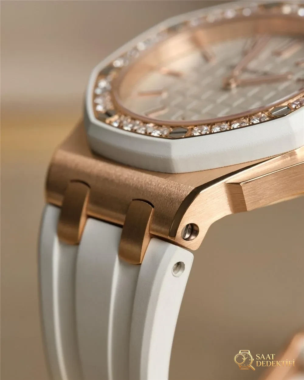 fabbrica di stampi originale La qualità dell'orologio da donna Audemars Piguet Royal Oak 67540 è buona? - Posizione del polso e proporzione della cassa