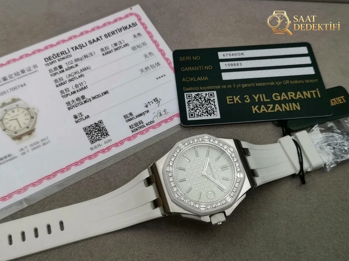 fabbrica di stampi originale La qualità dell'orologio da donna Audemars Piguet Royal Oak 67540 è buona? - Profilo laterale e connessione cavo