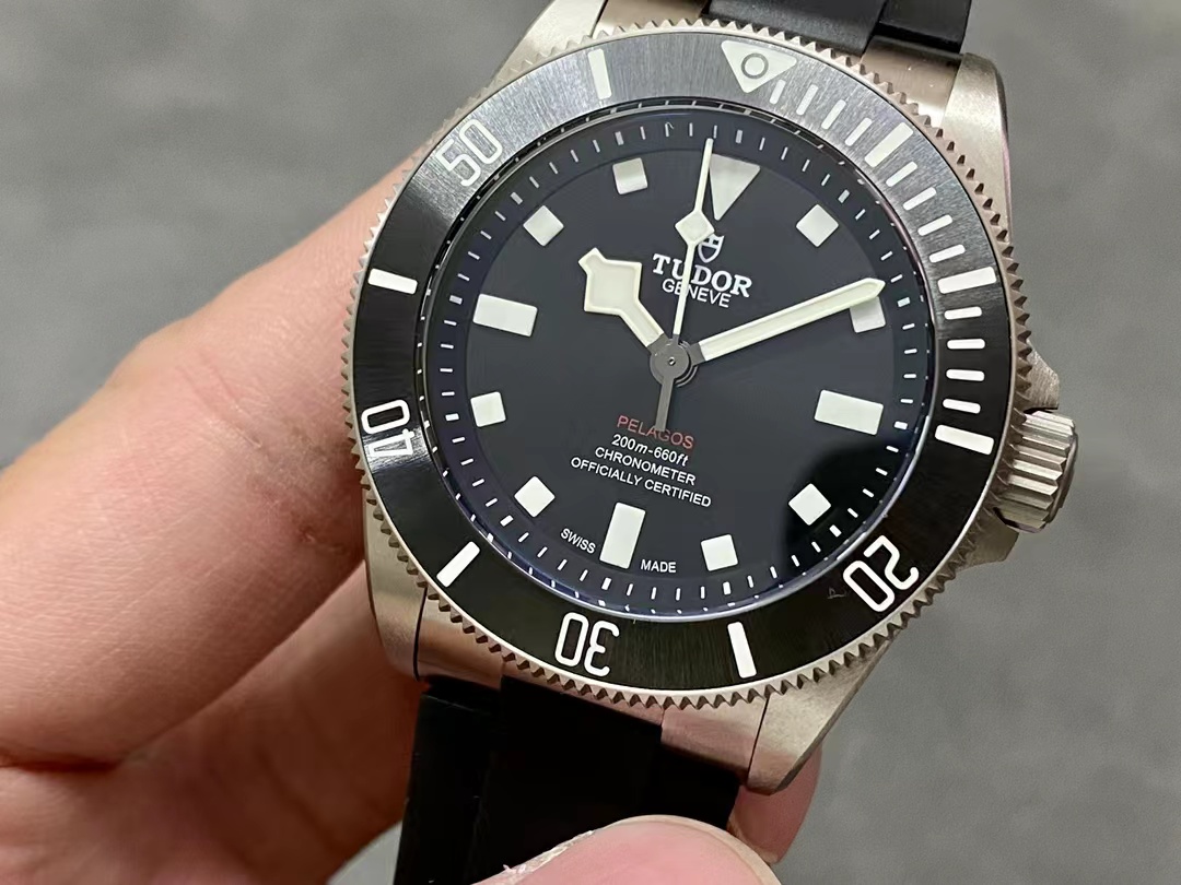 Tudor Pelagos 39mm Siyah Seramik