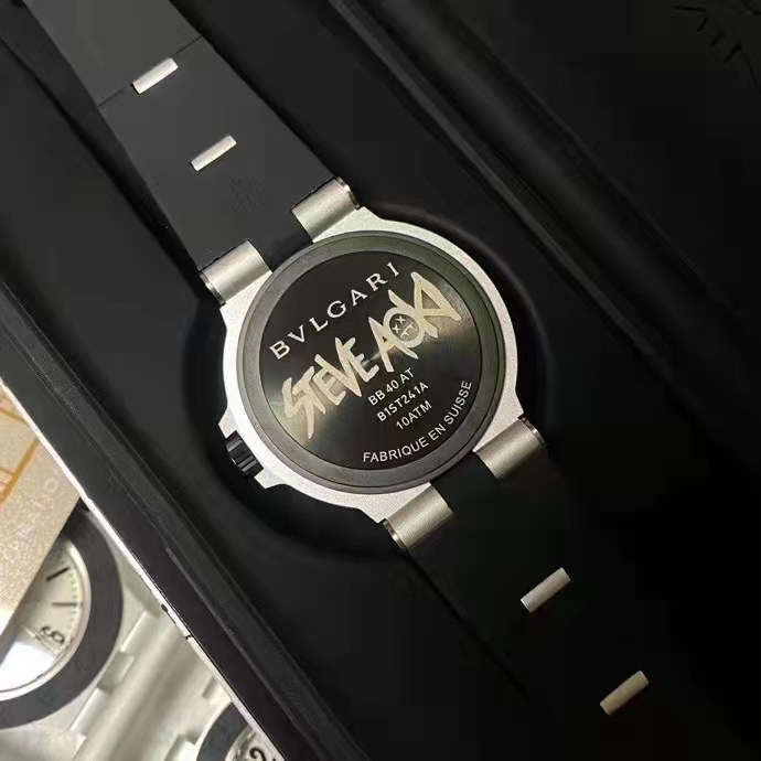 Bvlgari Aluminium Steve Aoki Kasa Arkası