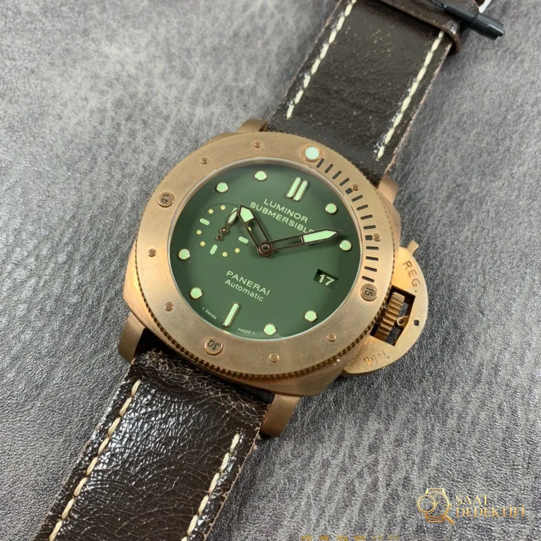 Panerai VS382 bronz saatin replikası nasıl? Nasıl yenilenir ve eskitilir? - Kasa Profili ve Kurma Kolu İncelemesi