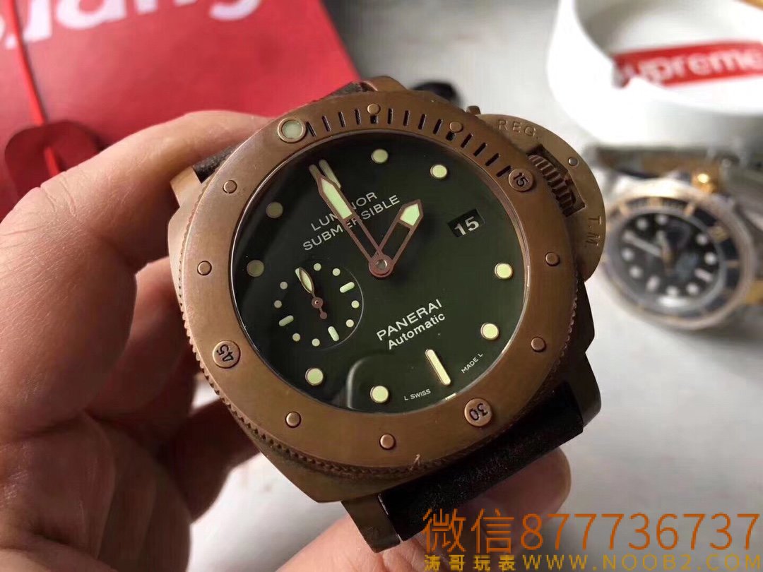 Panerai VS382 bronz saatin replikası nasıl? Nasıl yenilenir ve eskitilir? — 6. fotoğraf
