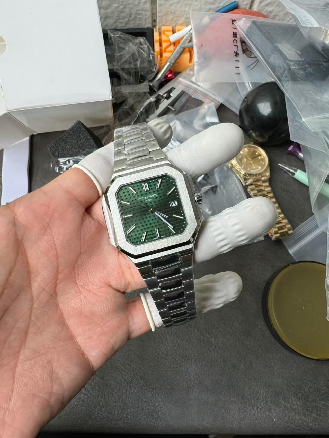 Patek Philippe Cubitus 5821 Fotoğrafları — 9. fotoğraf