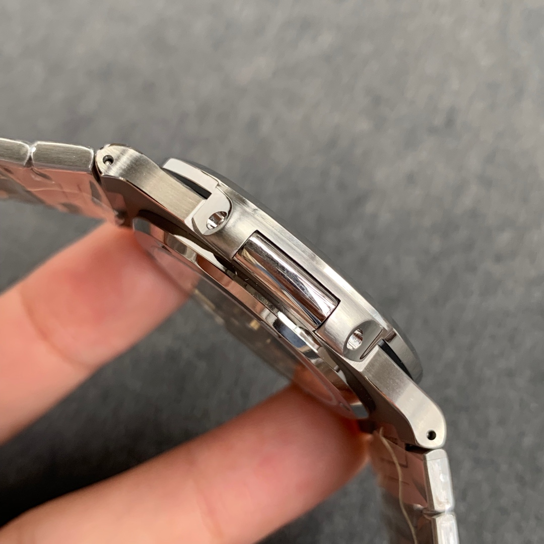 Patek Philippe Nautilus 5711 Karşılaştırma İncelemesi: PPF, MK ve PF — 5. fotoğraf