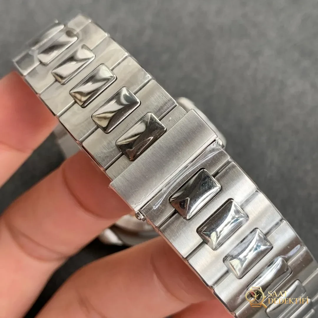 Patek Philippe Nautilus 5711 Karşılaştırma İncelemesi: PPF, MK ve PF - Makro Kadran ve İndeks İşçiliği