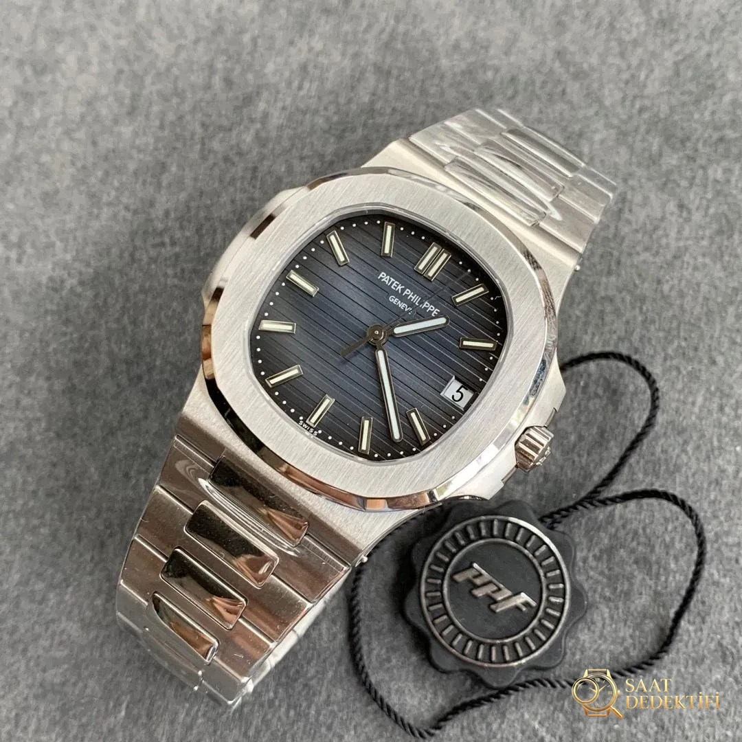 Patek Philippe Nautilus 5711 Karşılaştırma İncelemesi: PPF, MK ve PF - Fosfor ve Super-LumiNova Gece Görünümü