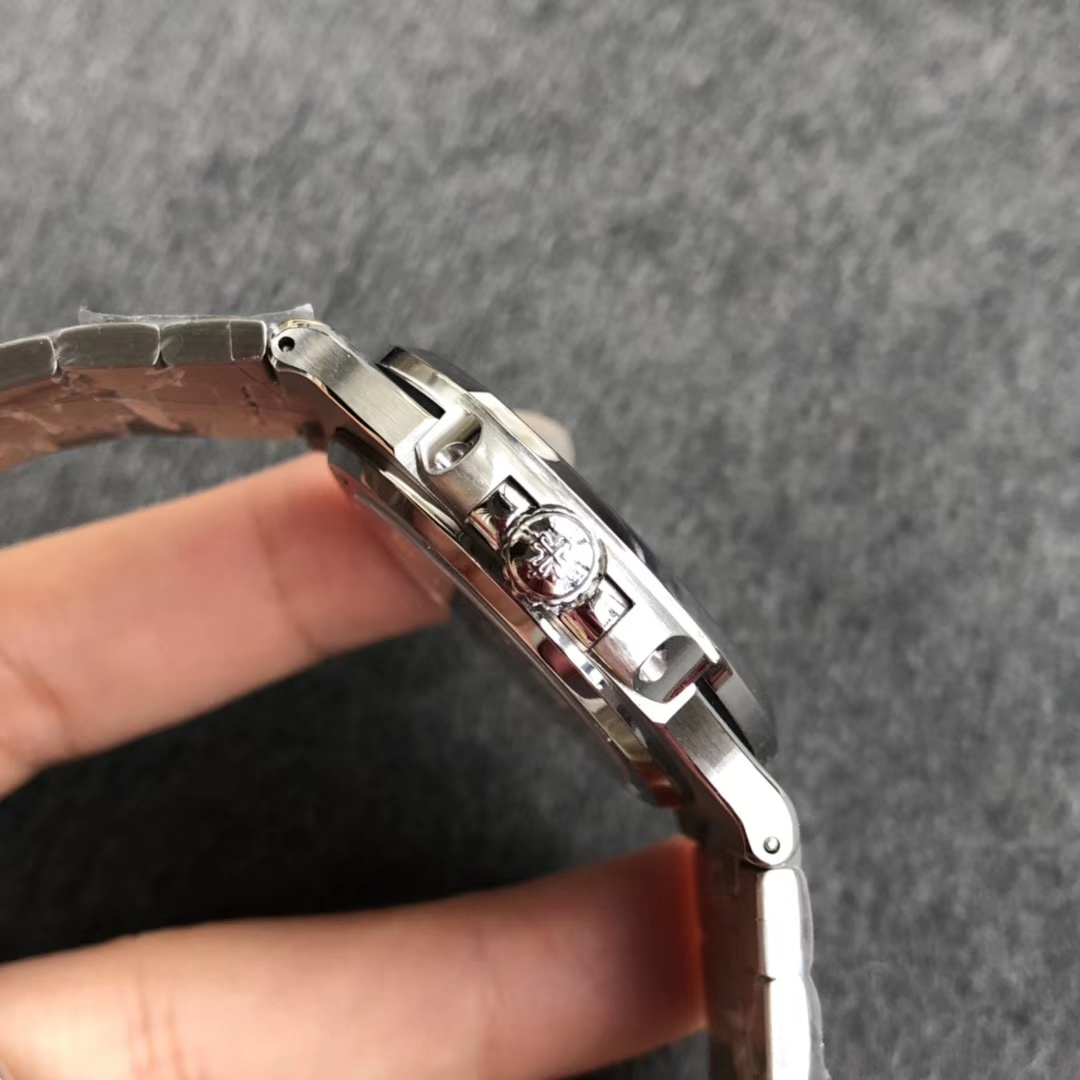 Patek Philippe Nautilus 5711 Karşılaştırma İncelemesi: PPF, MK ve PF — 13. fotoğraf