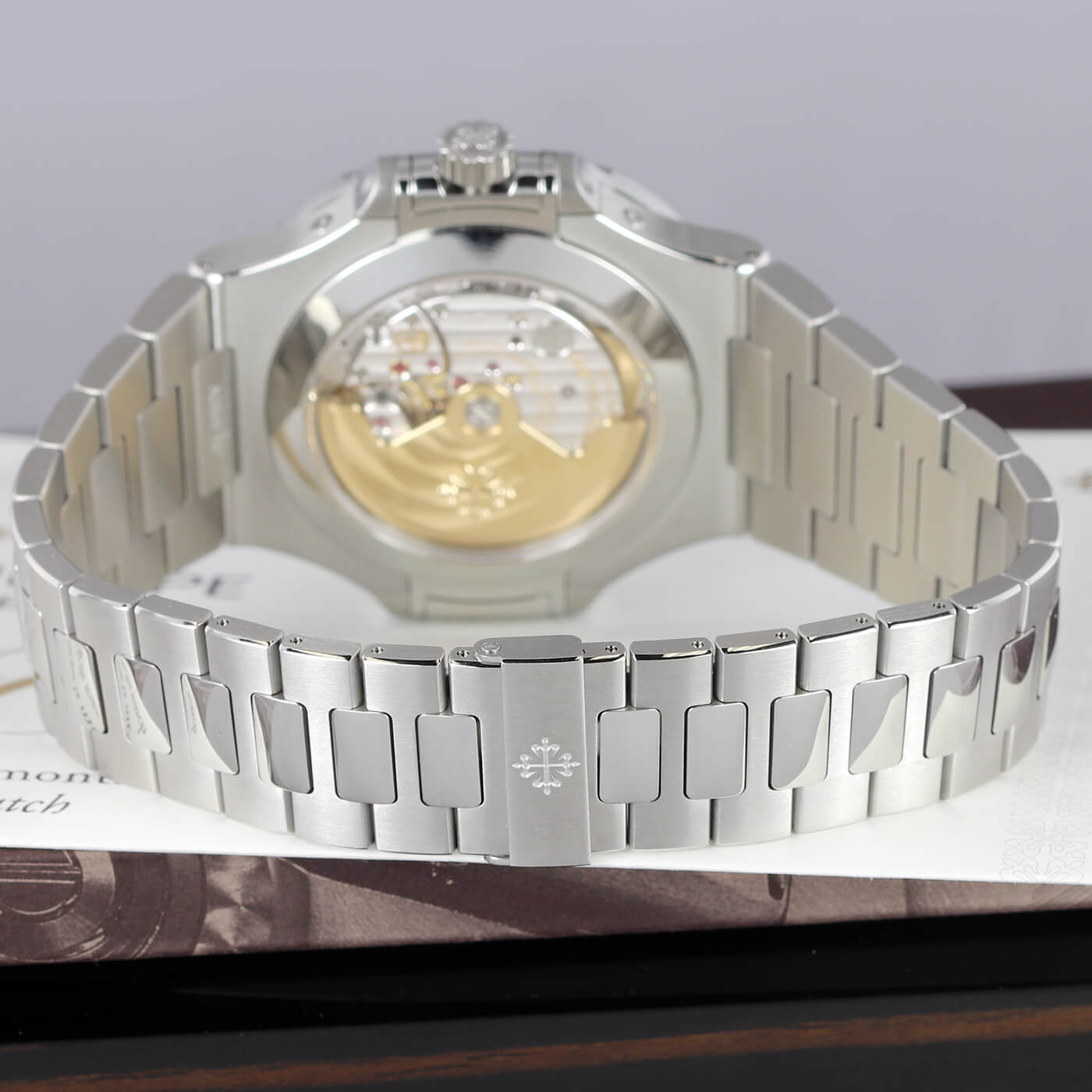 Patek Philippe 57261a 001 Nautilus Yıllık Takvim Ay Fazı 07