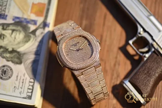 Replika Patek Philippe 5711 Full Pırlanta Roze Altın