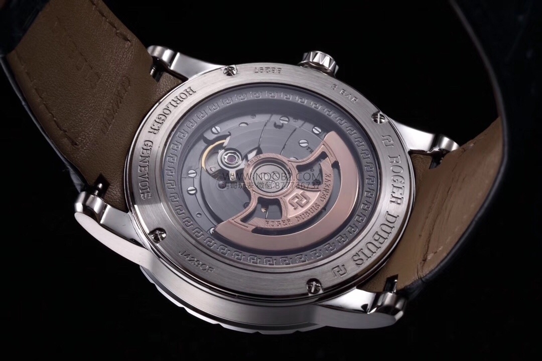 PF Factory Yeni Üretim Roger Dubuis EXCALIBUR (Excalibur Serisi) DBEX0535 Temel Seri Replika Saat Gerçek-Replika Karşılaştırması İncelemesi — 10. fotoğraf