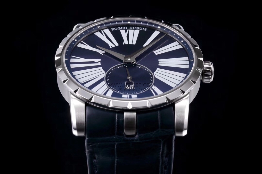PF Factory Yeni Üretim Roger Dubuis EXCALIBUR (Excalibur Serisi) DBEX0535 Temel Seri Replika Saat Gerçek-Replika Karşılaştırması İncelemesi — 18. fotoğraf