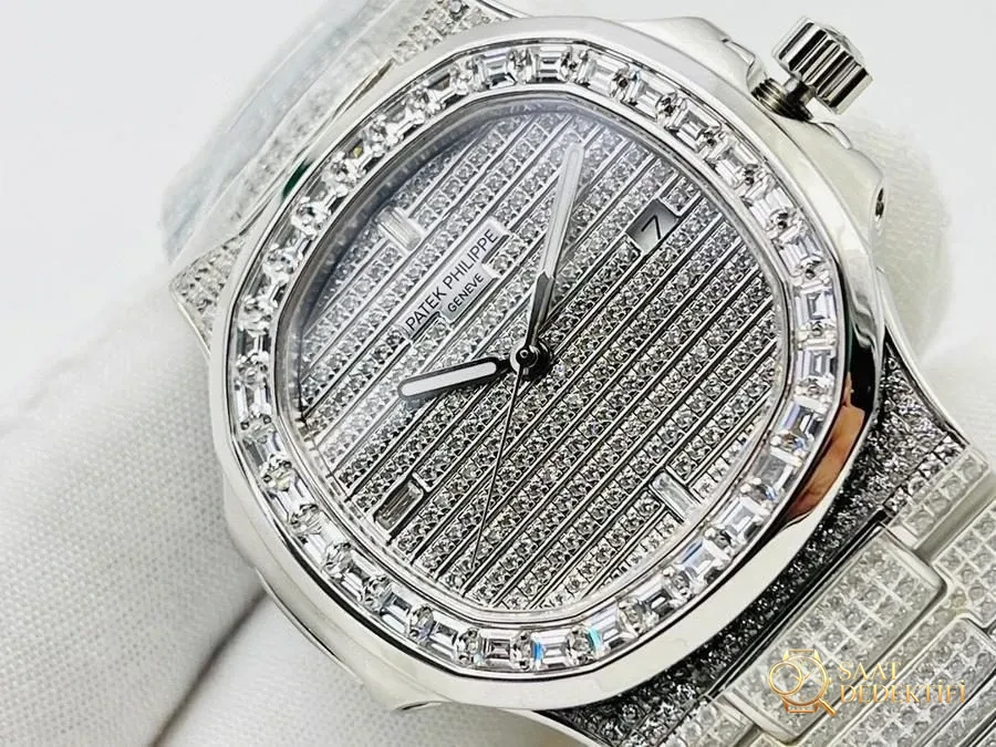 PFF Factory Patek Philippe 5711/1A Nautilus Elmas Taşlı Full Star - Mekanizma Zemberek ve Balans Detayı