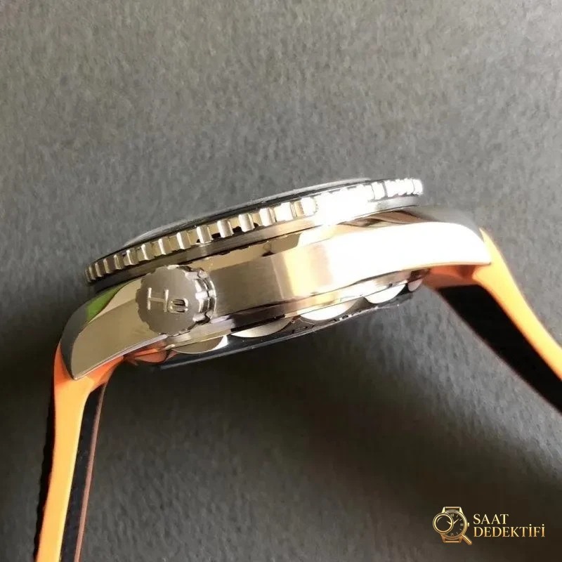 Planet Ocean 600M: VS Factory Omega Seamaster 600M çeyrek turuncu ve orijinal karşılaştırmalı inceleme - Bilekte Duruş ve Kasa Orantısı