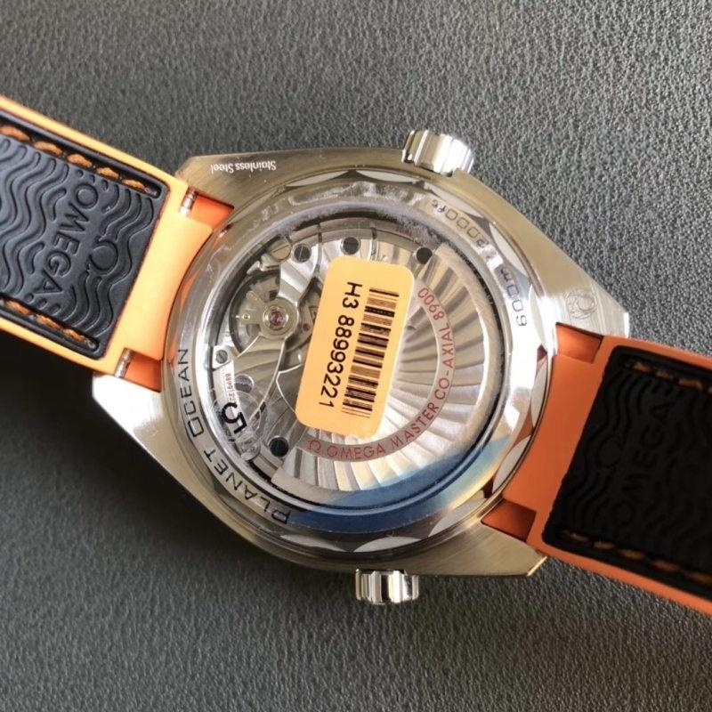 Planet Ocean 600M: VS Factory Omega Seamaster 600M çeyrek turuncu ve orijinal karşılaştırmalı inceleme — 10. fotoğraf