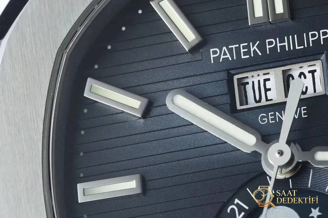 PPF Factory 2025 yılının en iddialı önerisi! Yeni "çelik kral" Patek Philippe Ref.5726/1A Nautilus yıllık takvim saati resmen tahta çıkıyor! - görsel 3
