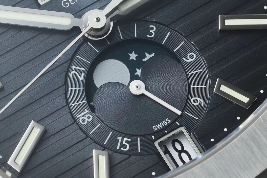 PPF Factory 2025 yılının en iddialı önerisi! Yeni "çelik kral" Patek Philippe Ref.5726/1A Nautilus yıllık takvim saati resmen tahta çıkıyor! — 5. fotoğraf