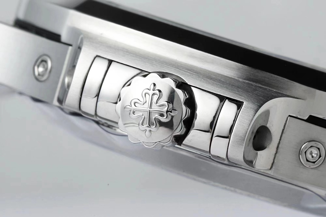 PPF Factory 2025 yılının en iddialı önerisi! Yeni "çelik kral" Patek Philippe Ref.5726/1A Nautilus yıllık takvim saati resmen tahta çıkıyor! — 6. fotoğraf