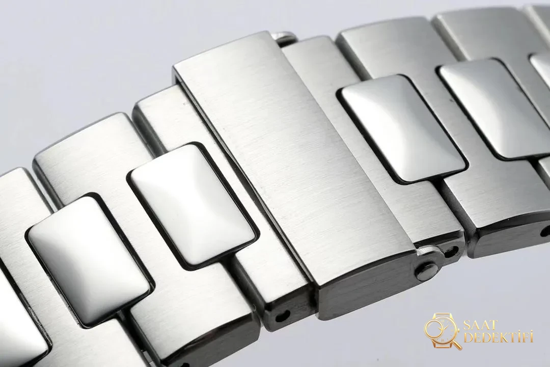 PPF Factory 2025 yılının en iddialı önerisi! Yeni "çelik kral" Patek Philippe Ref.5726/1A Nautilus yıllık takvim saati resmen tahta çıkıyor! - görsel 8