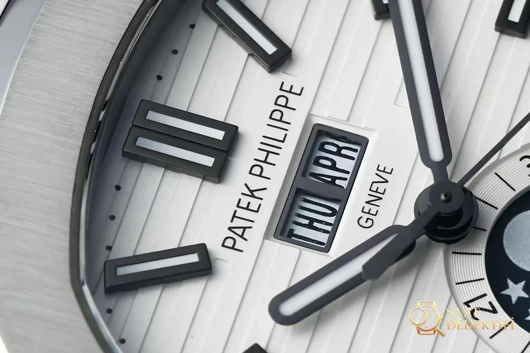 PPF Factory 2025 yılının en iddialı önerisi! Yeni "çelik kral" Patek Philippe Ref.5726/1A Nautilus yıllık takvim saati resmen tahta çıkıyor! - görsel 10