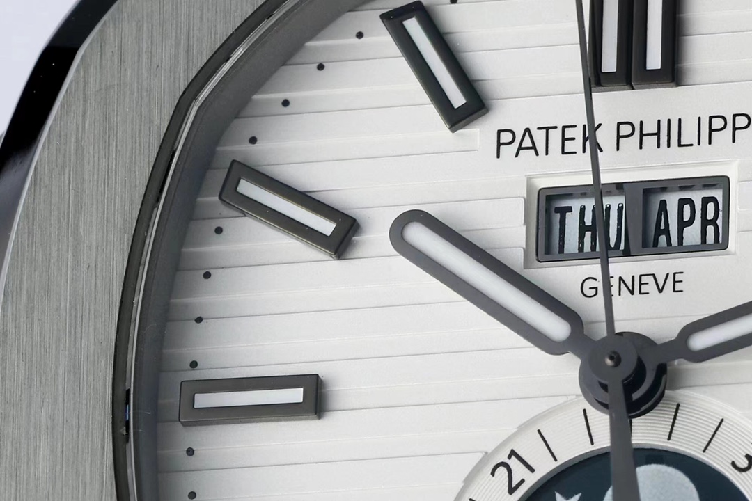 PPF Factory 2025 yılının en iddialı önerisi! Yeni "çelik kral" Patek Philippe Ref.5726/1A Nautilus yıllık takvim saati resmen tahta çıkıyor! — 13. fotoğraf