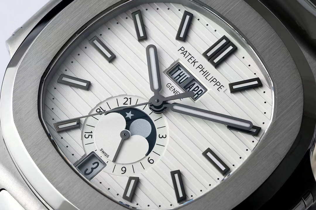 PPF Factory 2025 yılının en iddialı önerisi! Yeni "çelik kral" Patek Philippe Ref.5726/1A Nautilus yıllık takvim saati resmen tahta çıkıyor! — 14. fotoğraf