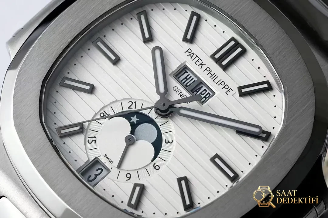 PPF Factory 2025 yılının en iddialı önerisi! Yeni "çelik kral" Patek Philippe Ref.5726/1A Nautilus yıllık takvim saati resmen tahta çıkıyor! - görsel 13