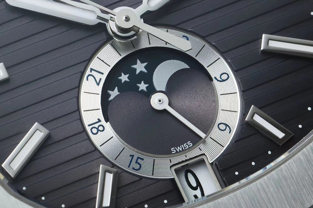 PPF Factory 2025 yılının en iddialı önerisi! Yeni "çelik kral" Patek Philippe Ref.5726/1A Nautilus yıllık takvim saati resmen tahta çıkıyor! — 25. fotoğraf