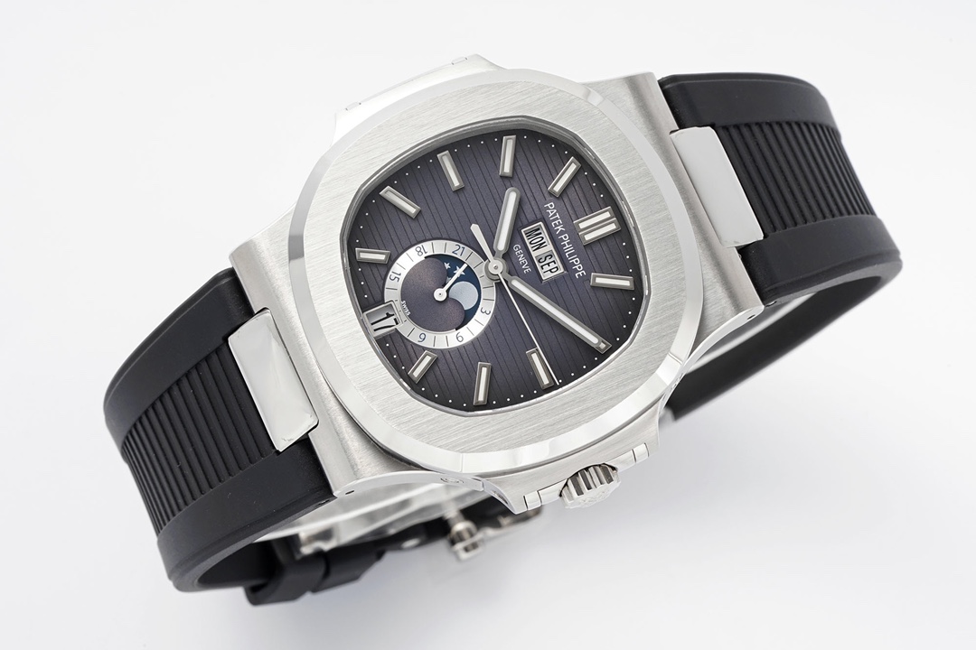 PPF Factory 2025 yılının en iddialı önerisi! Yeni "çelik kral" Patek Philippe Ref.5726/1A Nautilus yıllık takvim saati resmen tahta çıkıyor! — 33. fotoğraf