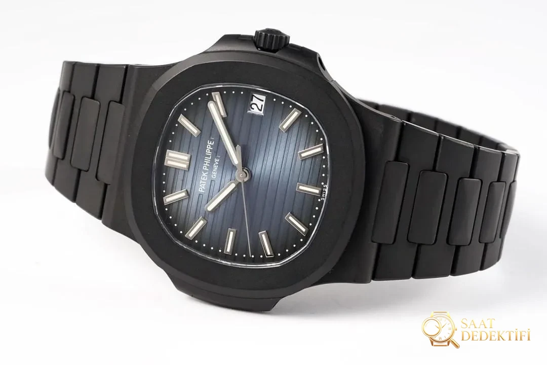 PPF Factory Nautilus V4 versiyonu karbon kaplamalı siyah elmas kalitesi iyi mi? - Fosfor ve Super-LumiNova Gece Görünümü