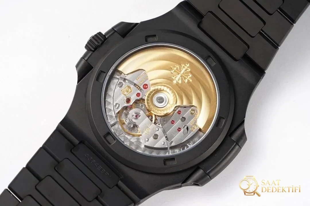 PPF Factory Nautilus V4 versiyonu karbon kaplamalı siyah elmas kalitesi iyi mi? - Yan Profil ve Kordon Bağlantısı