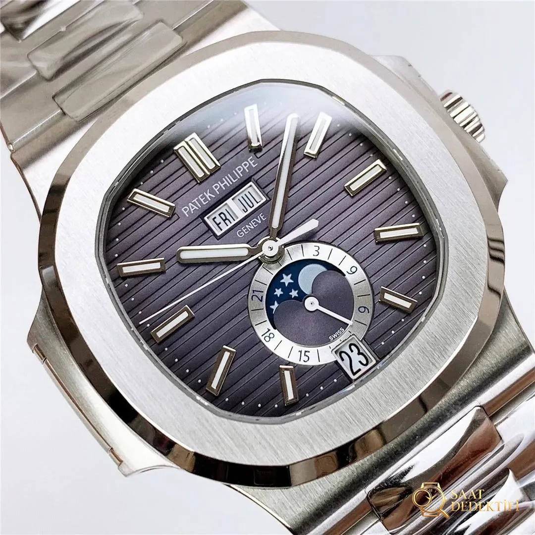 PPF Factory Patek Philippe Nautilus 5726 yıllık takvim saati üzerine - Arka Kapak ve Mekanizma Detayı