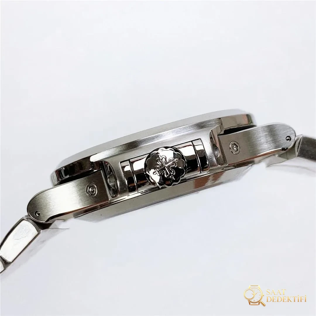 PPF Factory Patek Philippe Nautilus 5726 yıllık takvim saati üzerine - Makro Kadran ve İndeks İşçiliği