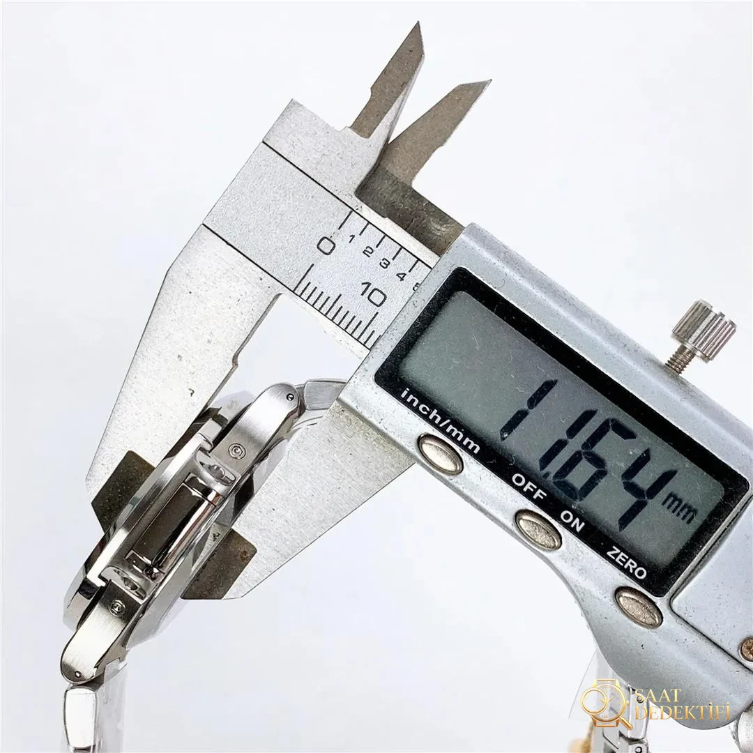 PPF Factory Patek Philippe Nautilus 5726 yıllık takvim saati üzerine - Klips Kilidi ve Lazer Damgalar