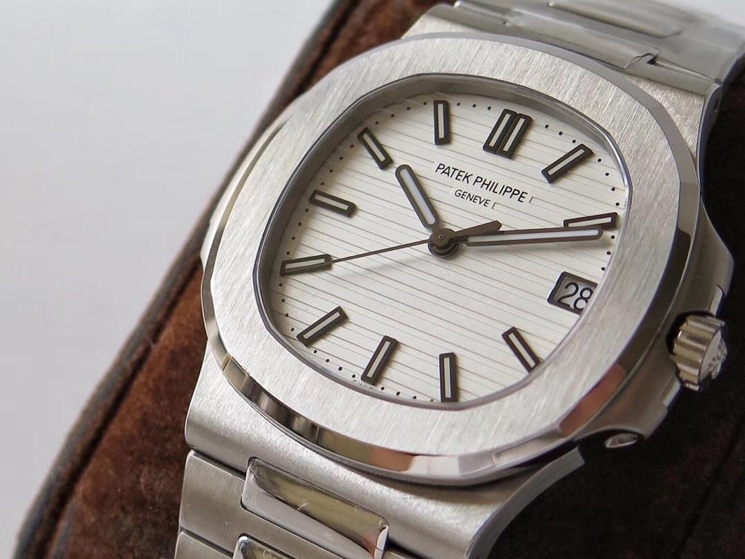 PPF Factory Patek Philippe Nautilus: En güçlü kral PF ve MKS'i kusursuzca geçebilir mi? — 6. fotoğraf